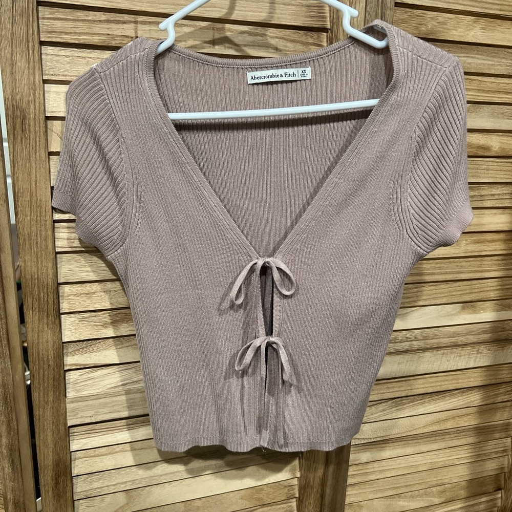 Self tie mauve shirt
